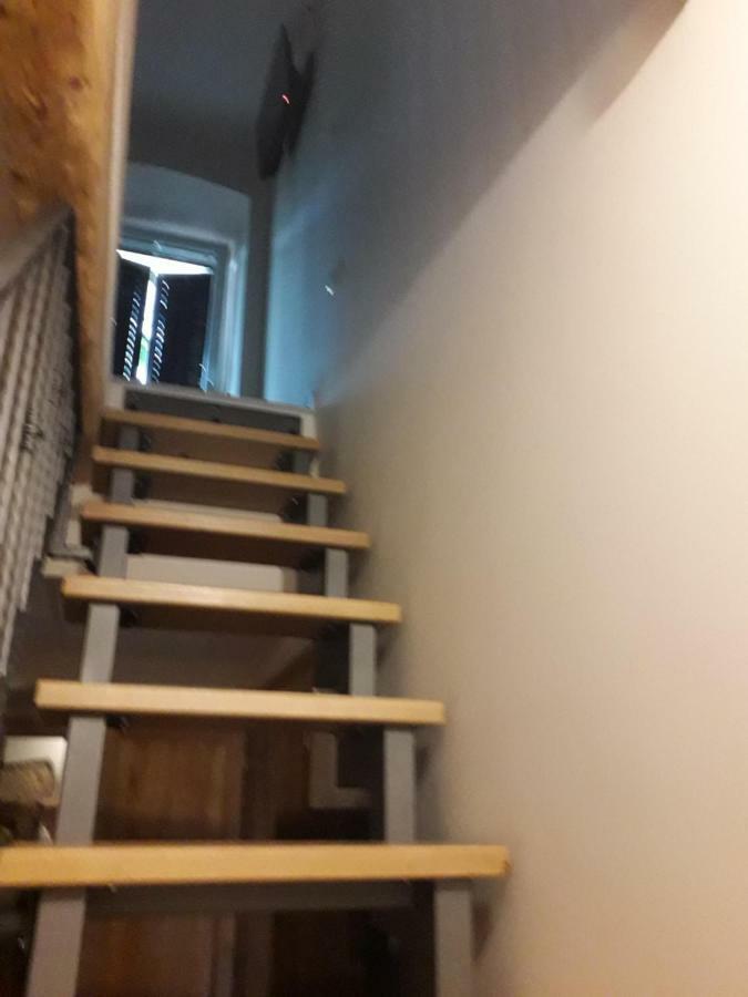 アパートメンツ アンド ルームス デスコヴィツ Mošćenička Draga エクステリア 写真